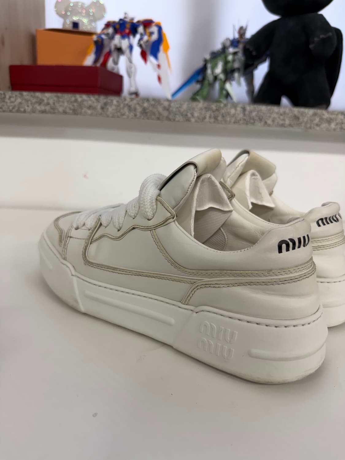 정품) 미우미우 로고 레더 스니커즈 37.5  상품이미지8