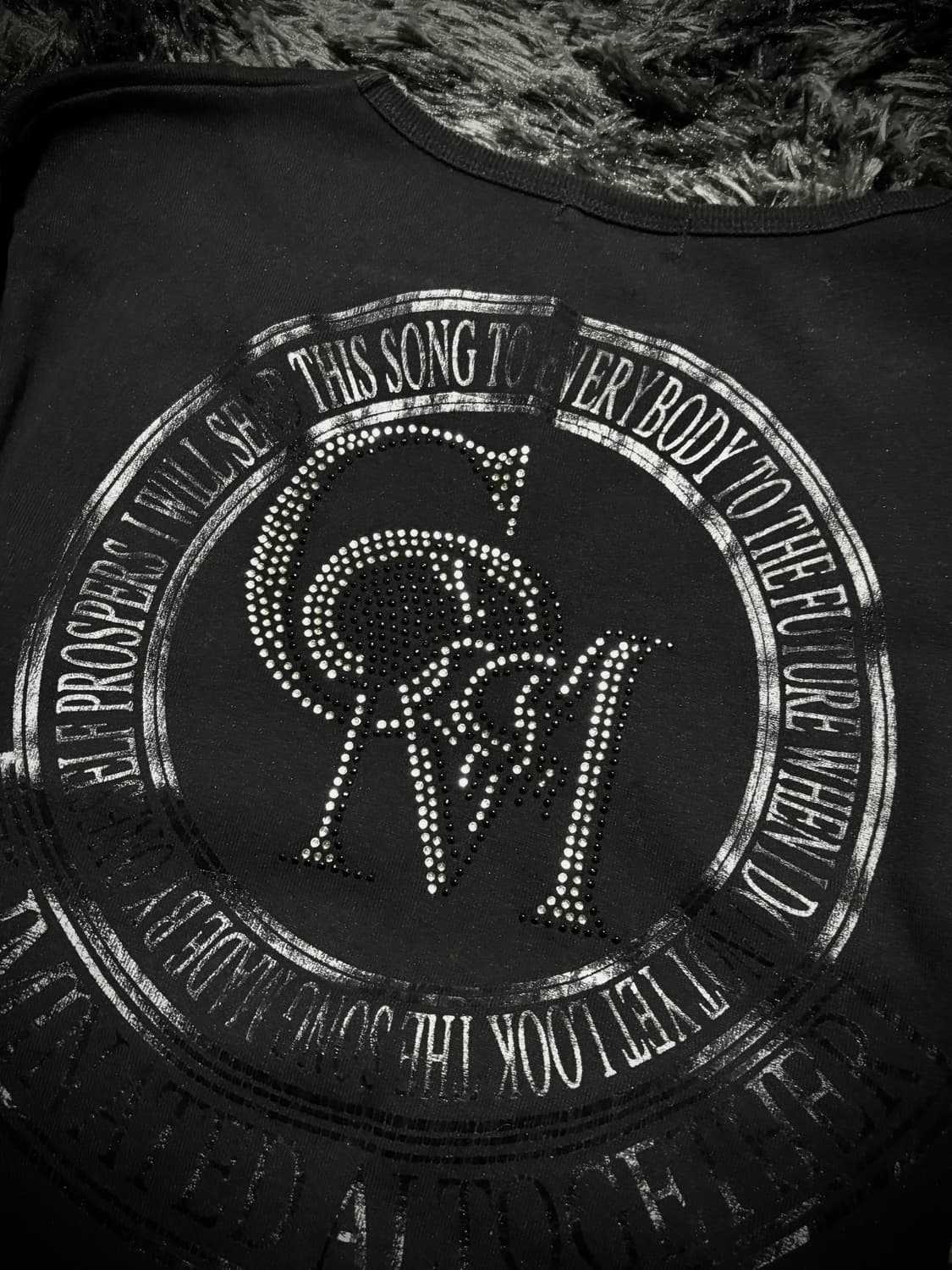 In The Attic 스컬 큐빅 롱슬리브 상품이미지6