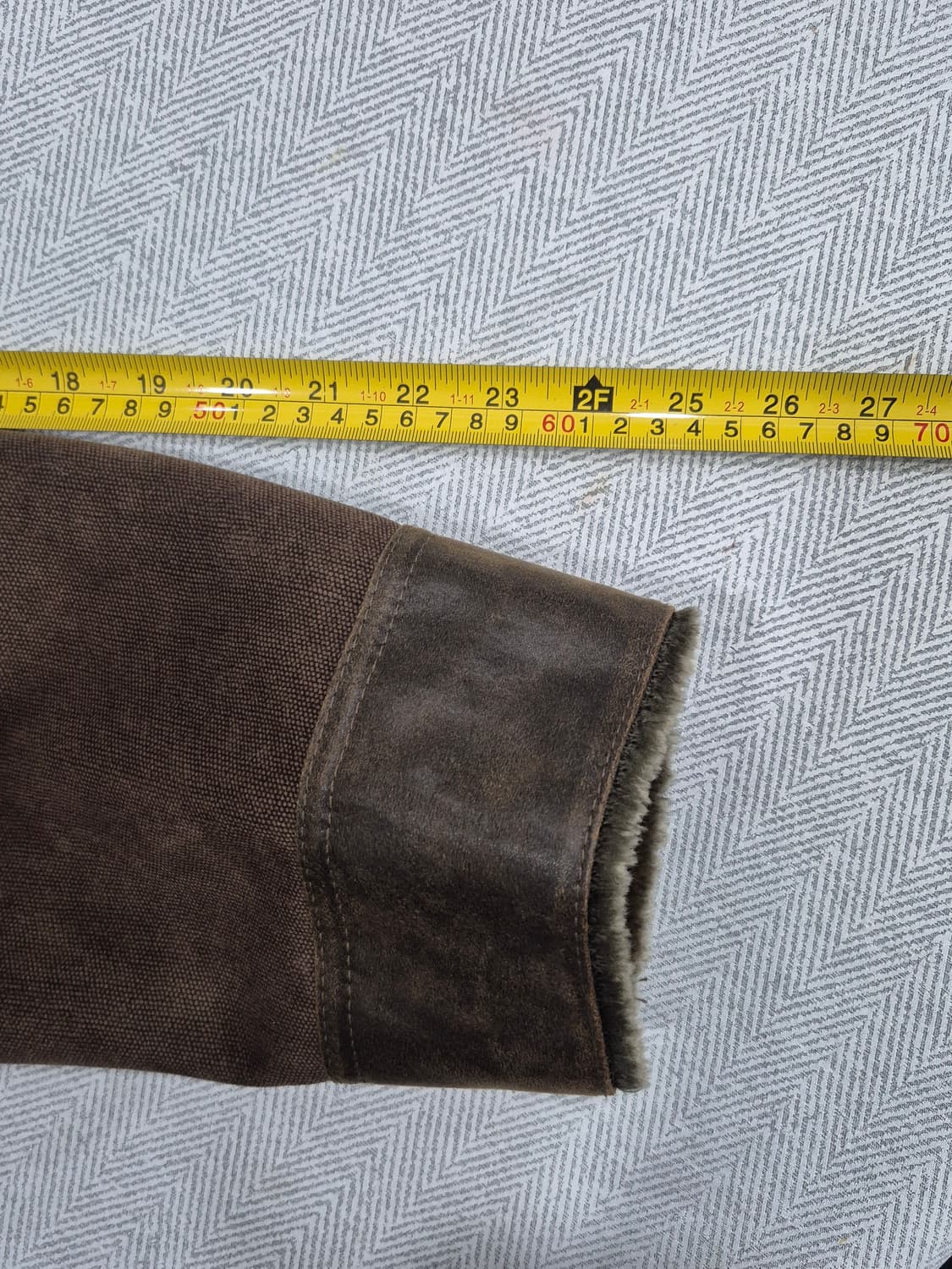 INI HOMME 스웨이드 스타일 브라운 무스탕 자켓 남성 100사이즈 상품이미지9