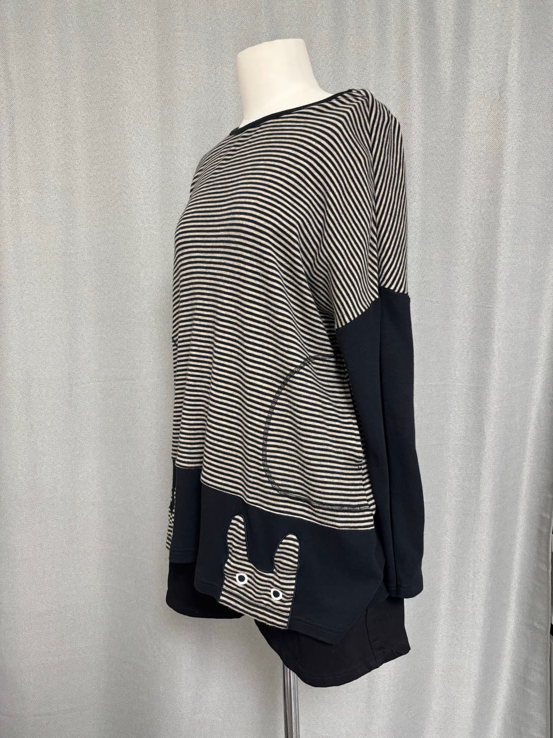 Atsuko Matano 투 캣츠 단가라 긴팔티 상품이미지8