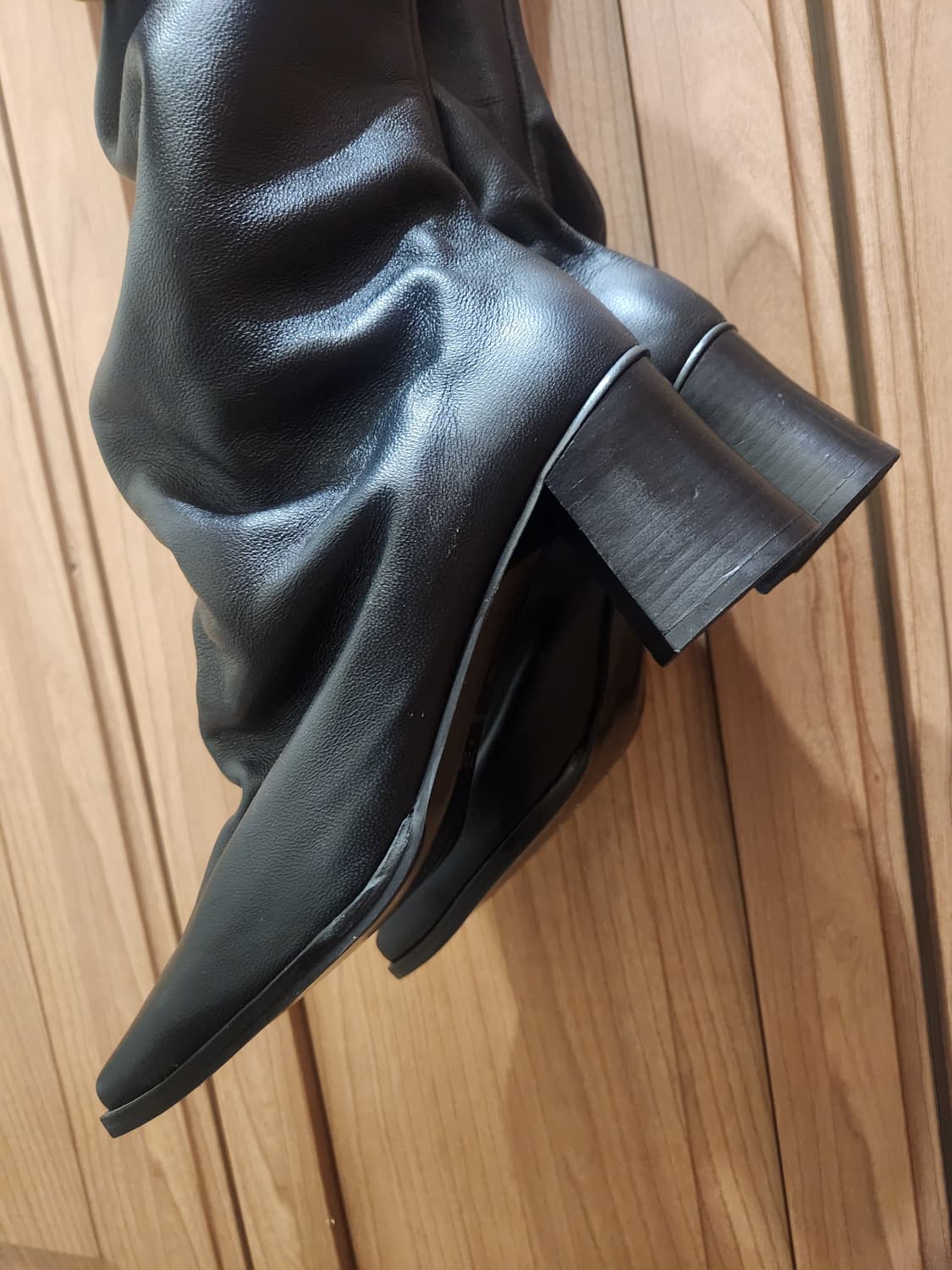 HYOON 가죽 부츠 상품이미지3