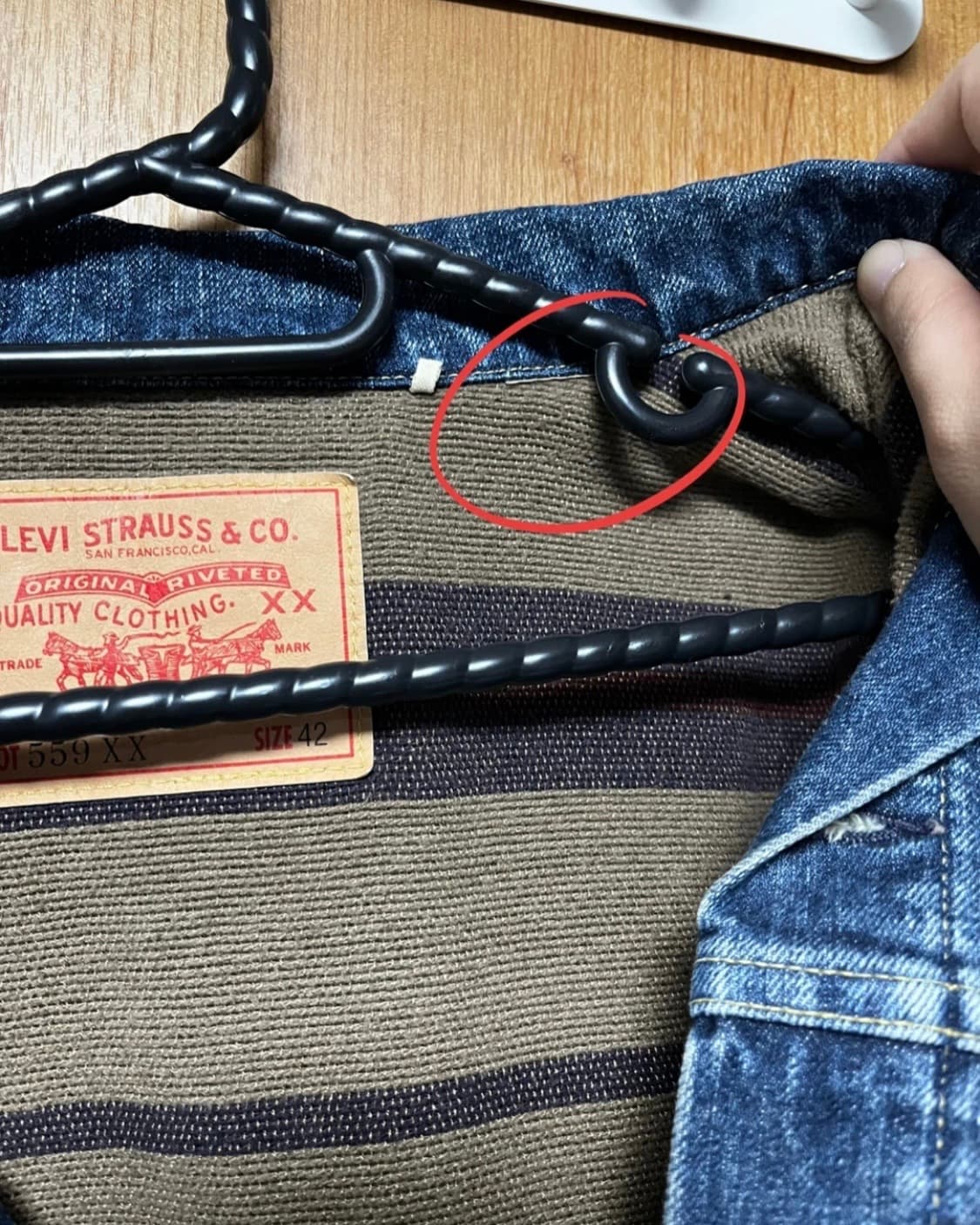 Lvc lot 559 42(L)사이즈 판매합니다. 상품이미지4