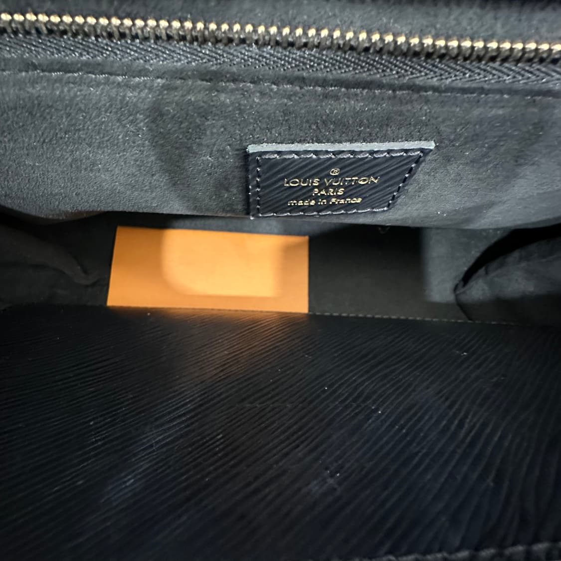 루이비통 트위스트 금장 탑핸들 크로스 숄더백 상품이미지7