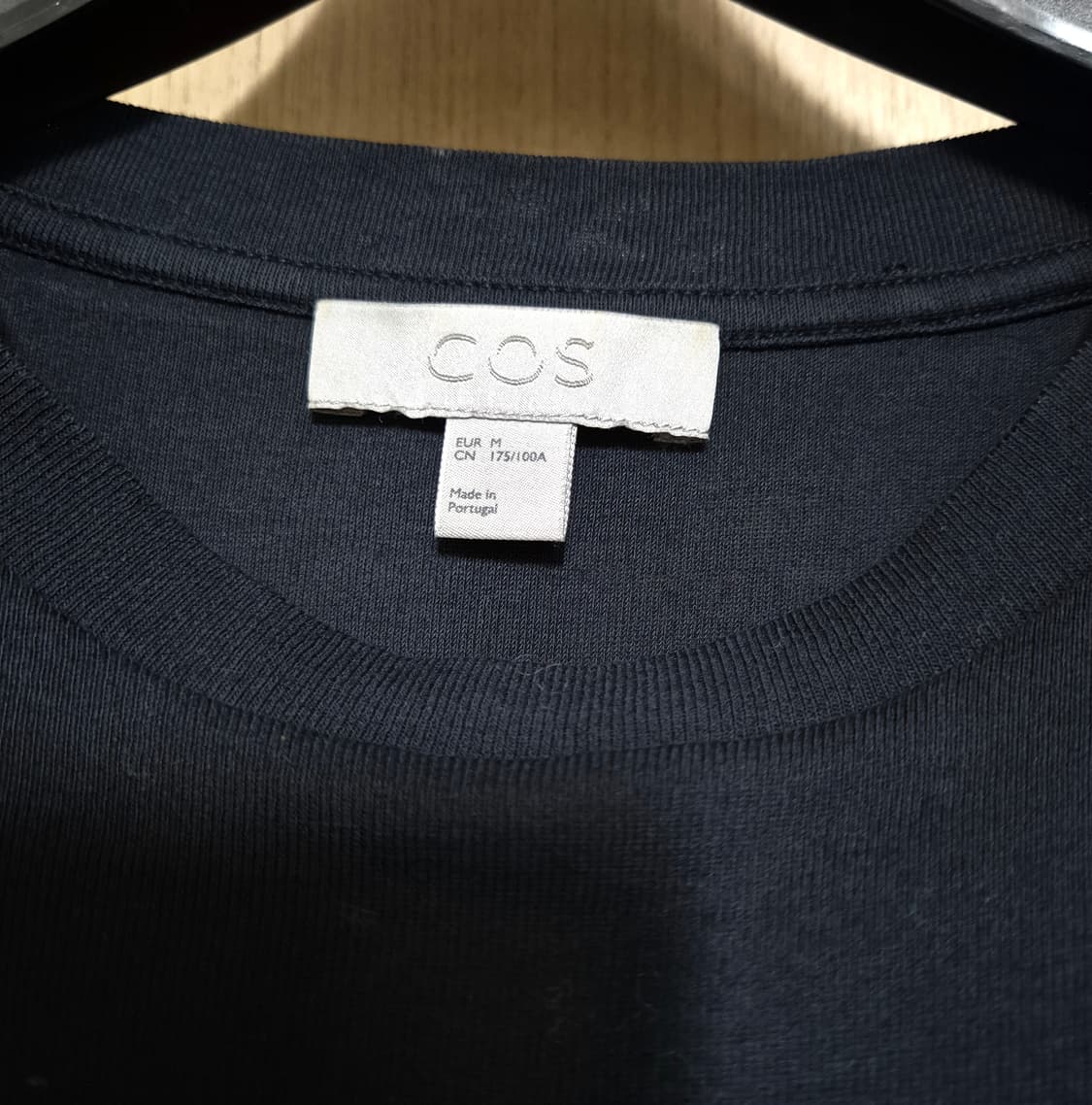 [M] COS 블랙 클래식 반팔티 상품이미지2