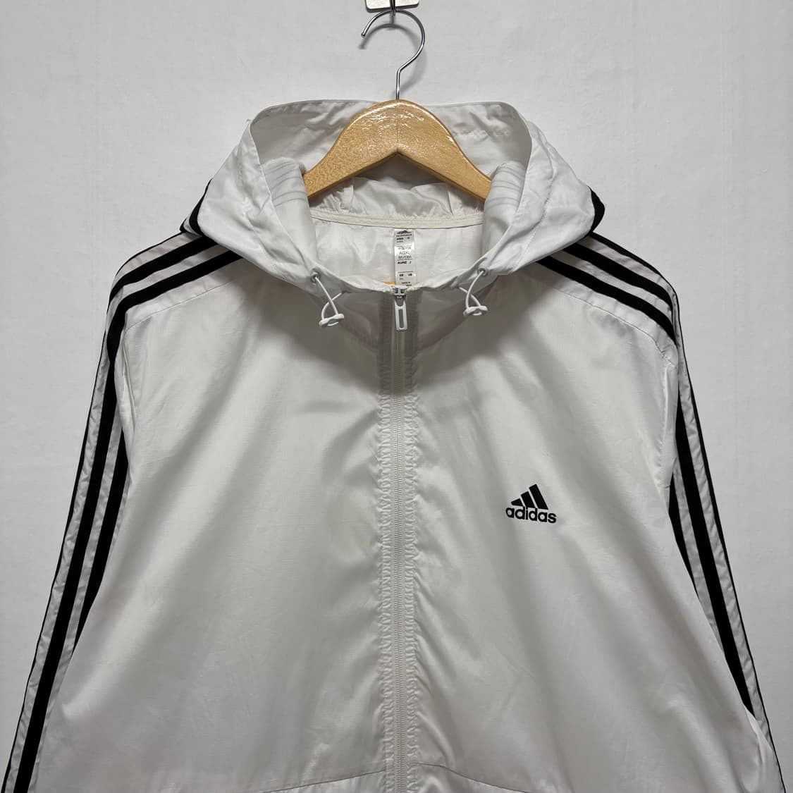 아디다스 화이트 삼선 후디 바람막이 상품이미지2
