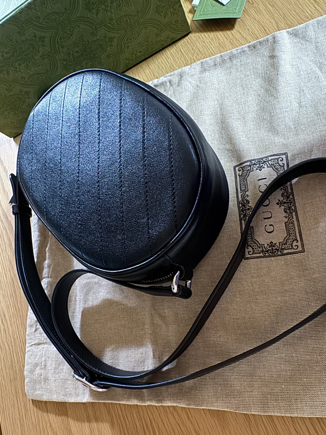 구찌 소호 디스코백 타원형 상품이미지6