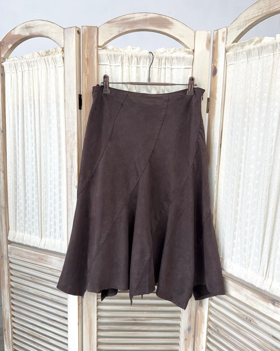 Deep brown suede midi skirt 상품이미지1