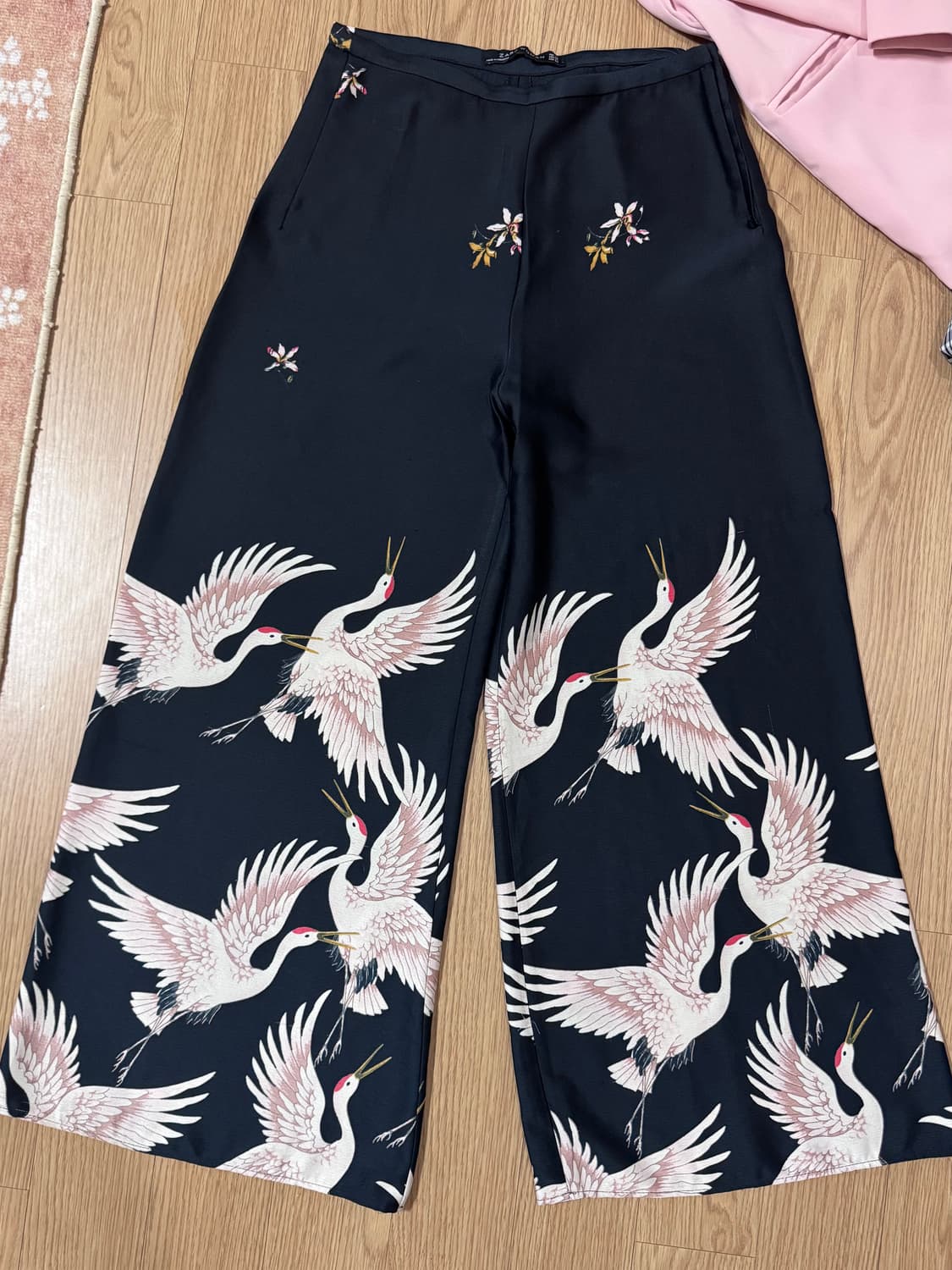 일본자라 학 그림 블랙 슬랙스 상품이미지1