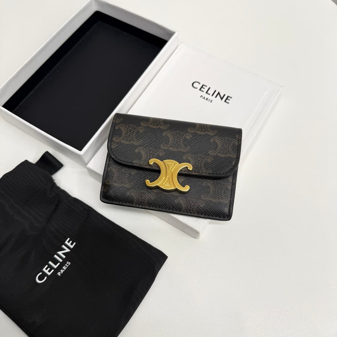 [정품] 셀린느 트리오페 플랩 카드지갑 탄 상품이미지2