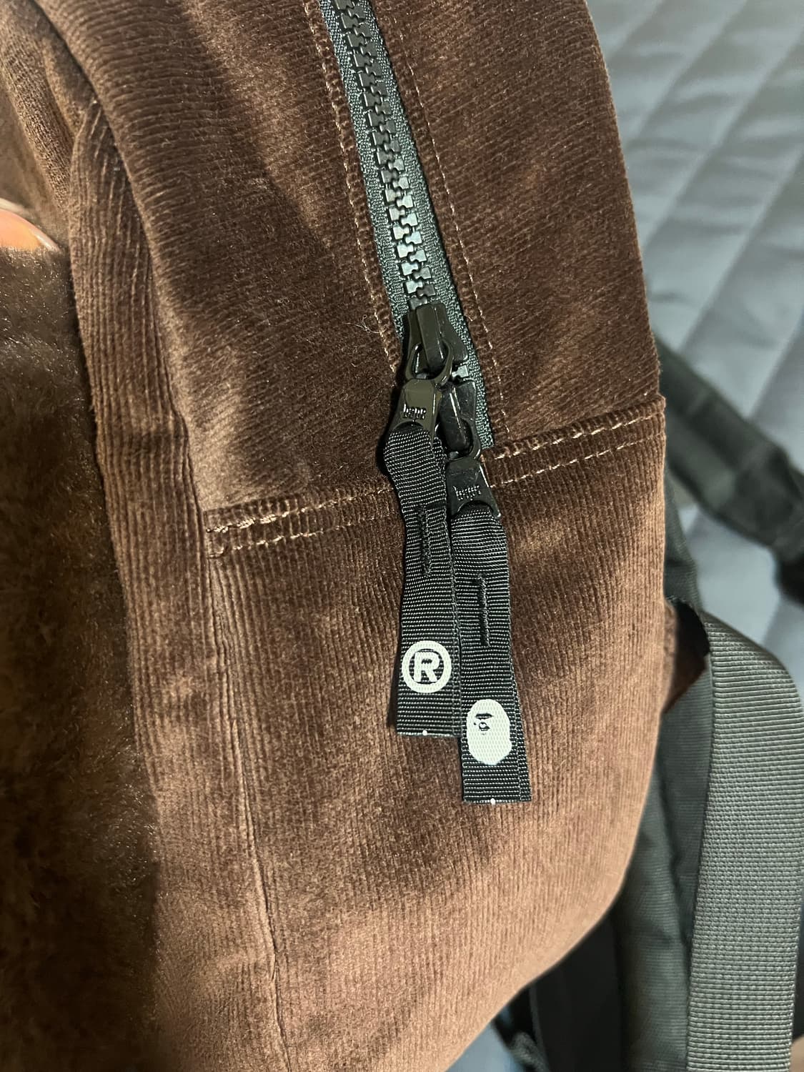 베이프 마일로 가방 백팩 상품이미지3