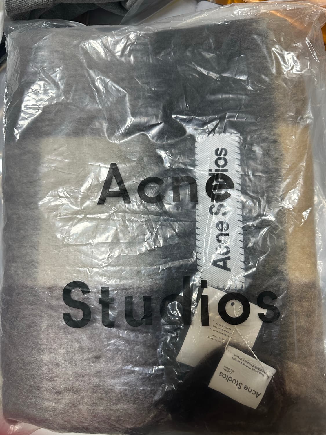 아크네 스튜디오 체크 모헤어울머플러 브라운 남여공용 상품이미지8