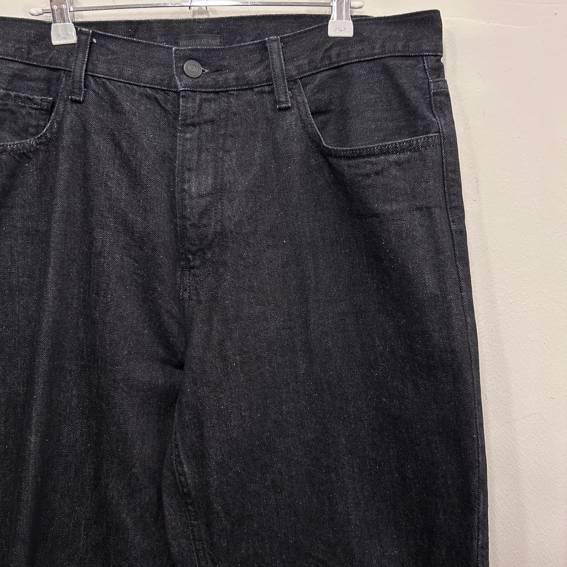 유니클로 샐비지 흑청 와이드핏 데님팬츠 상품이미지1