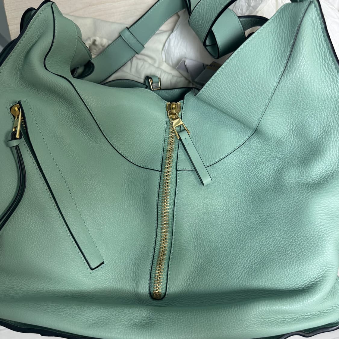 로에베 해먹백 라지 사이즈 민트(씨그린워터) 상품이미지4