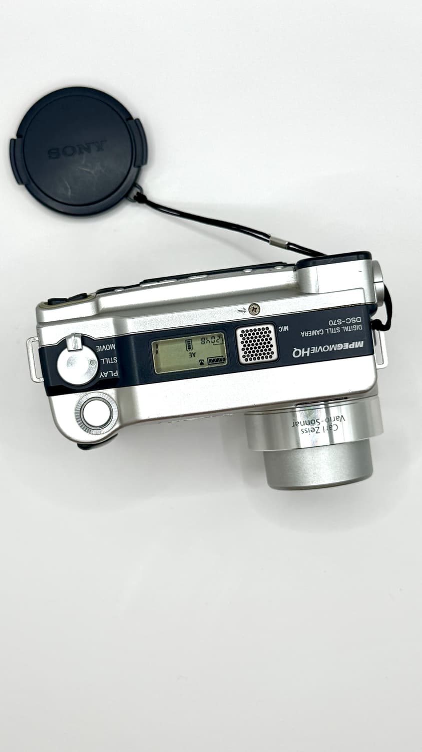 아날로그 감성과 디지털의 정중앙 Cyber-shot DSC-S70 상품이미지5