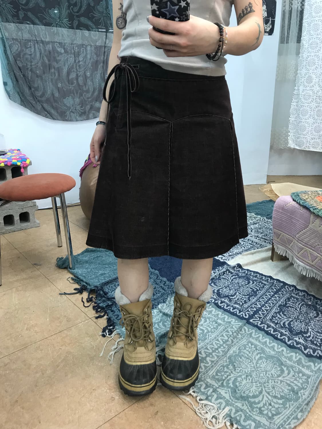 온앤온 여성 골덴 코듀로이 미디스커트  상품이미지1