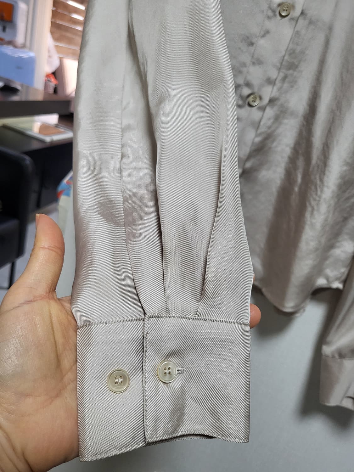 톰그레이하운드 새틴 셔츠 Free 상품이미지3