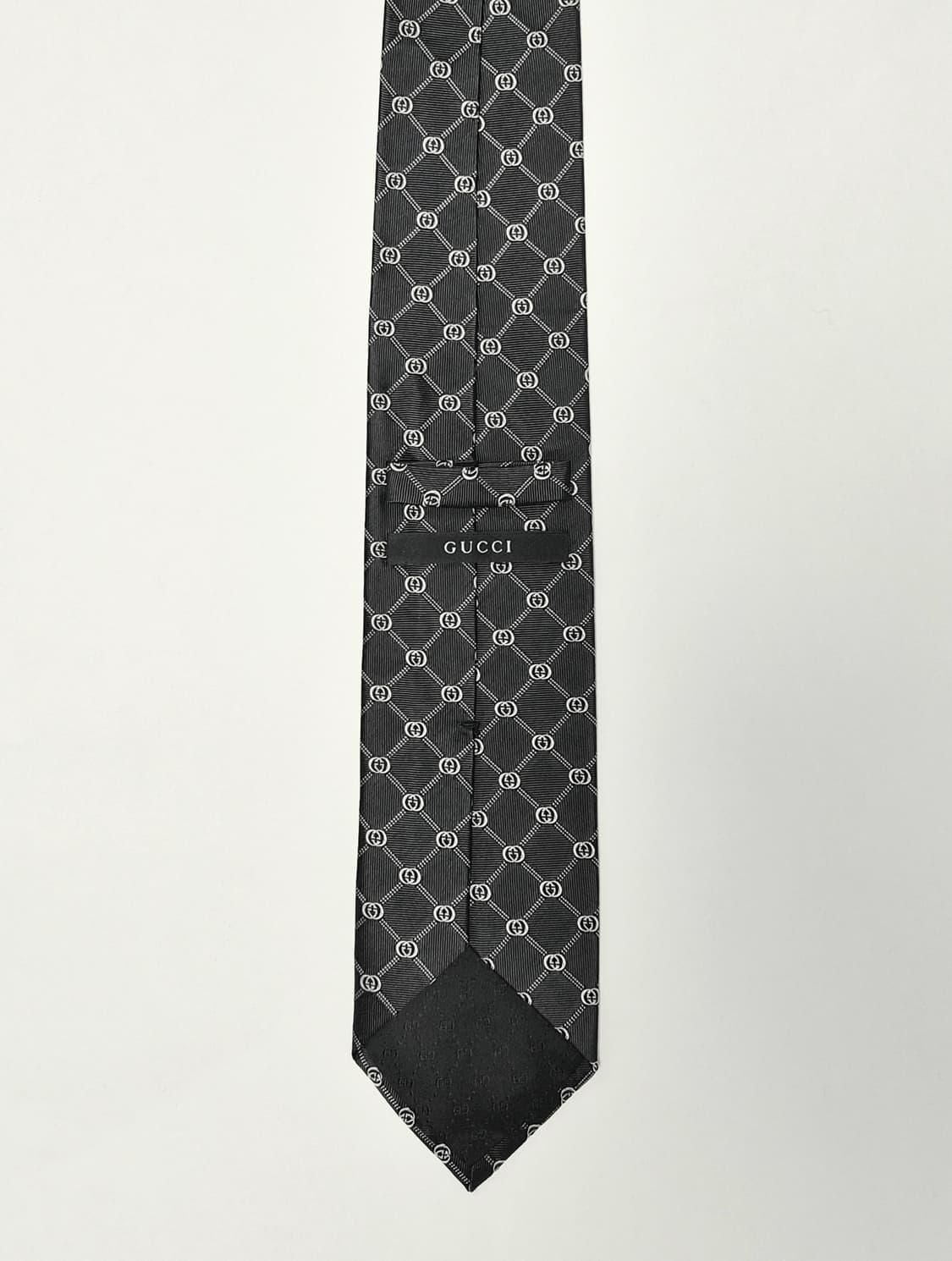 구찌 블랙 로고플레이 넥타이 상품이미지4