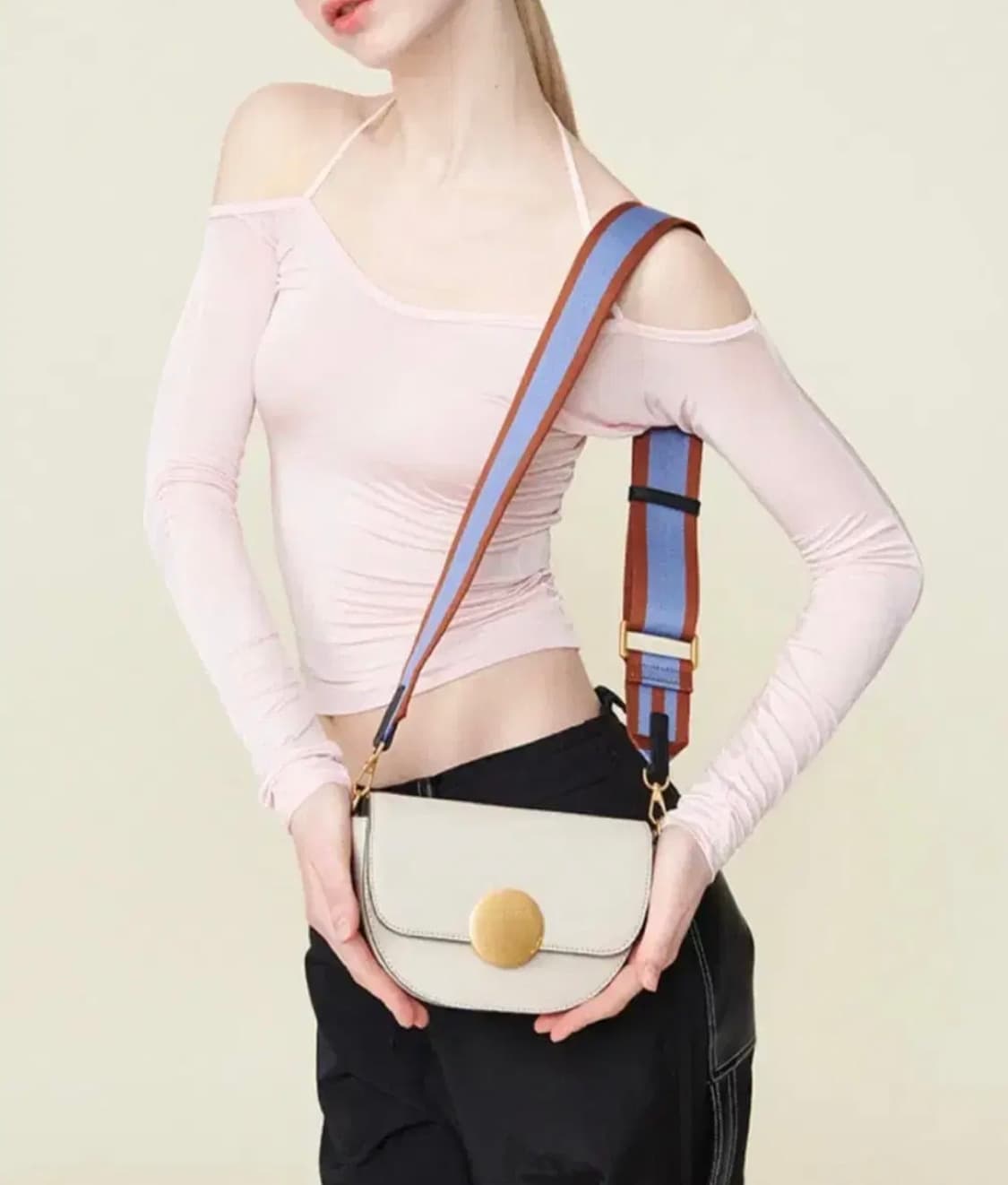 오야니 로티 새들 크로스바디 백 상품이미지1