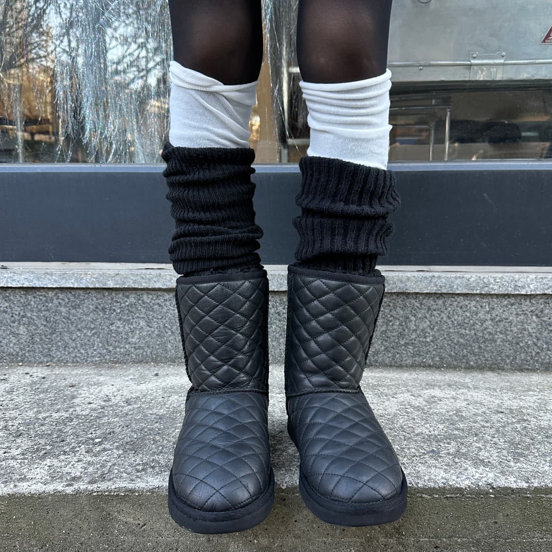 2000s 블랙 퀼팅 가죽 어그 부츠 상품이미지7