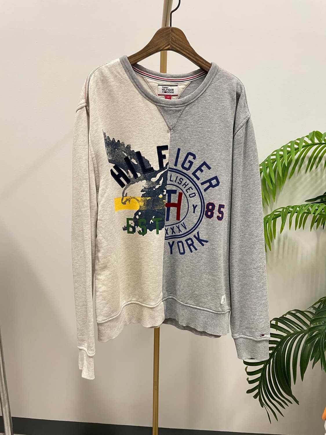 타미힐피거 맨투맨 상품이미지1