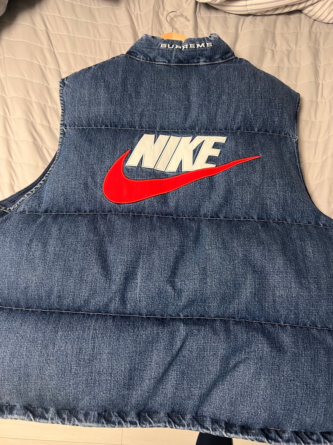 슈프림 나이키 퍼퍼베스트 상품이미지1