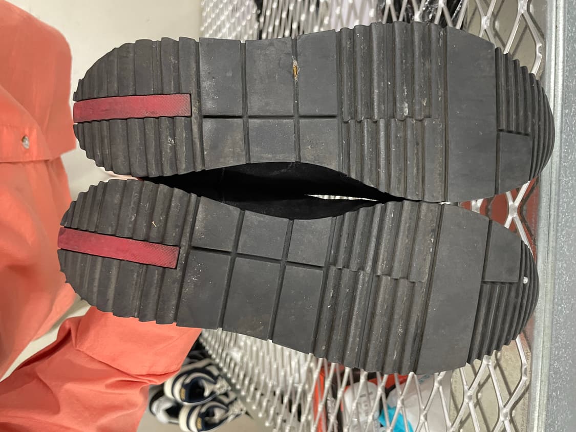 프라다 스웨이드 스니커즈 블랙 39 상품이미지6