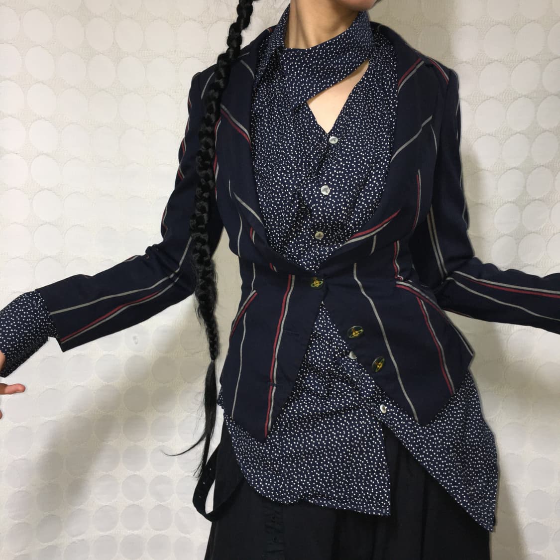 비비안 웨스트우드 어시메트릭 드레이프 칼라 셔츠 상품이미지4