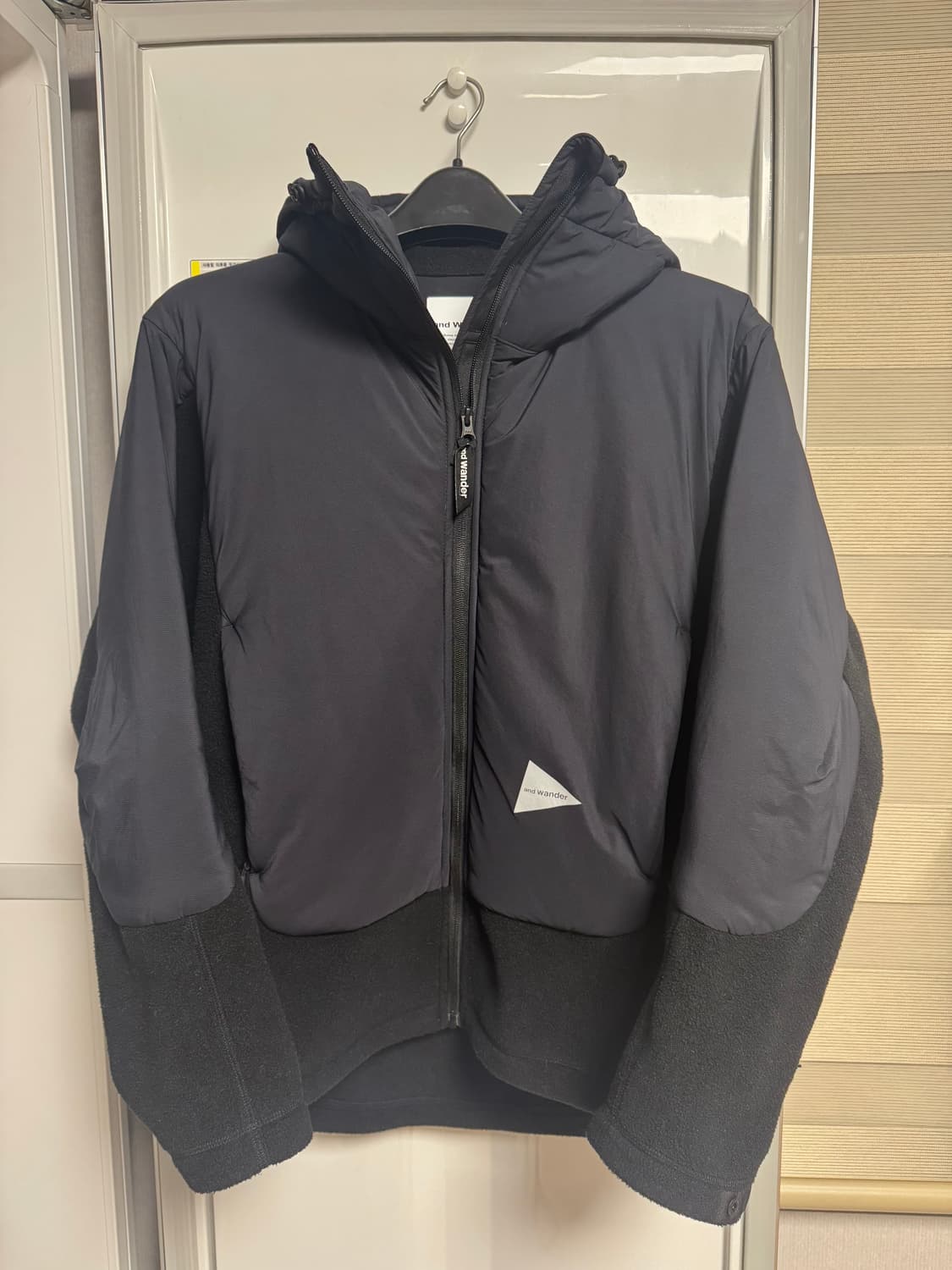 and wander 앤드원더 탑 플리스 자켓 L사이즈 블랙 상품이미지1