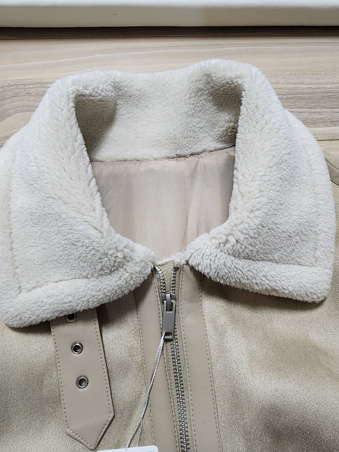 스파오무스탕자켓점퍼L사이즈베이지 상품이미지4