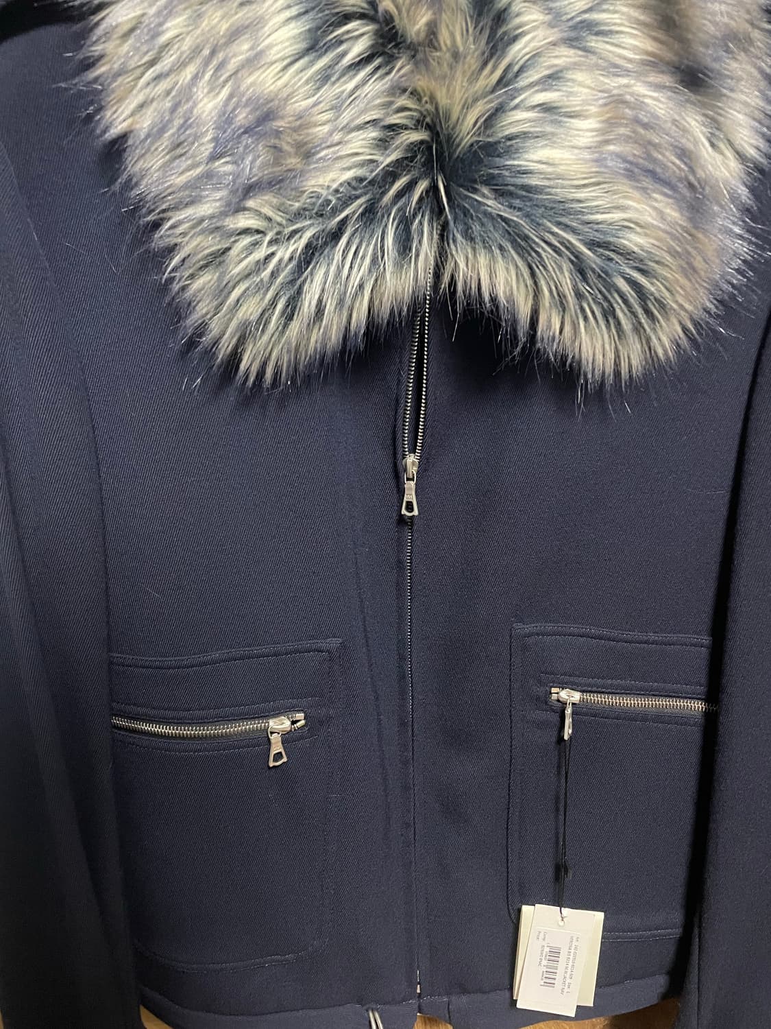 드리스반노튼 베로나 퍼자켓 24fw(L size) 상품이미지3
