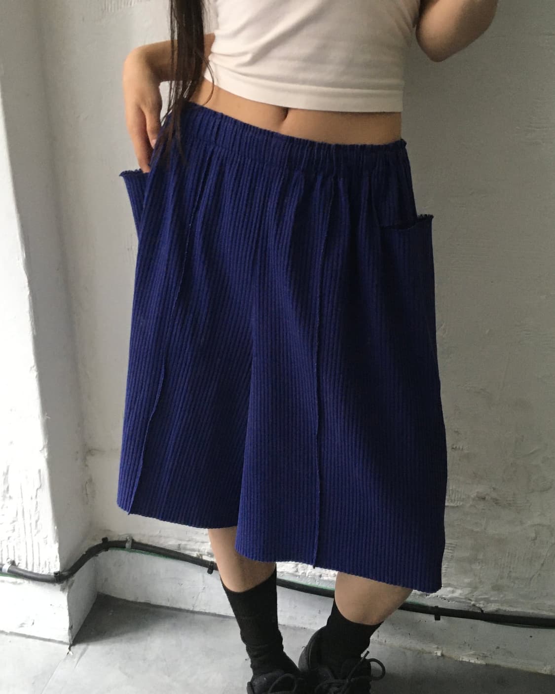 me ISSEY MIYAKE 미 이세이미야케 네이비 플리츠 하프팬츠 상품이미지1