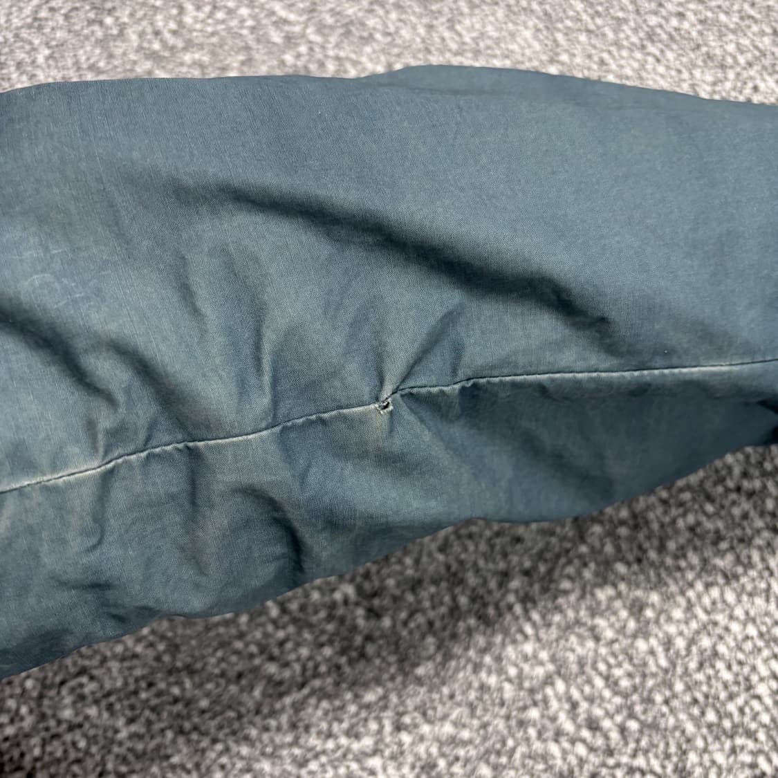 뮤지엄 서플러스 다운 패딩 (M) 상품이미지4