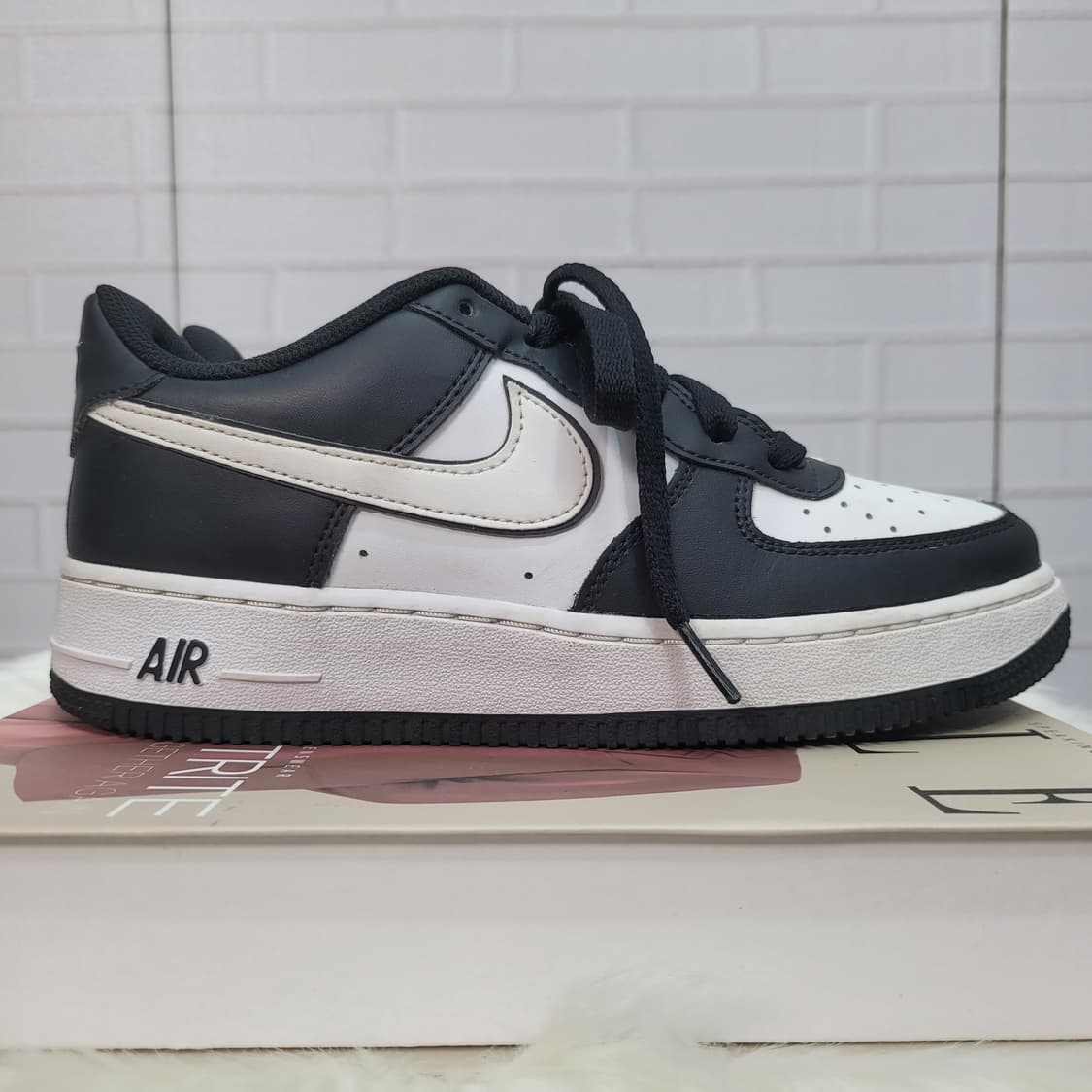 나이키 에어포스 1 07 범고래 포스 스니커즈 운동화 신발 240사이즈 상품이미지2