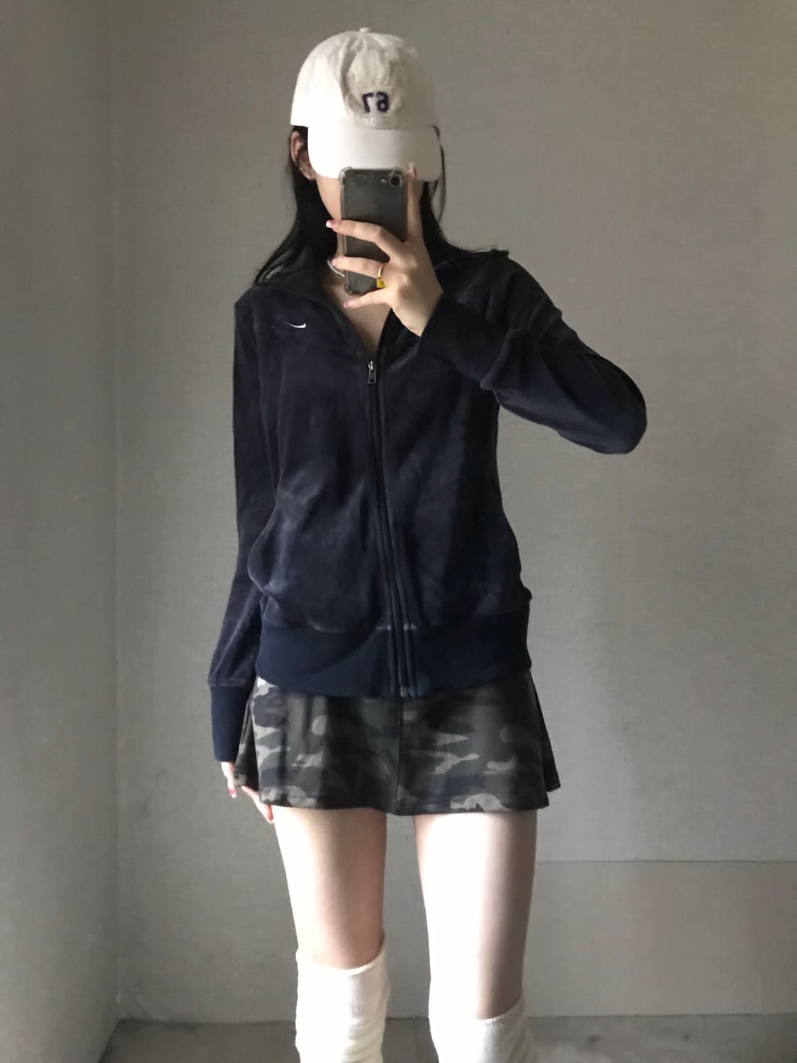 나이키 네이비 슬림핏 벨벳 집업 상품이미지6