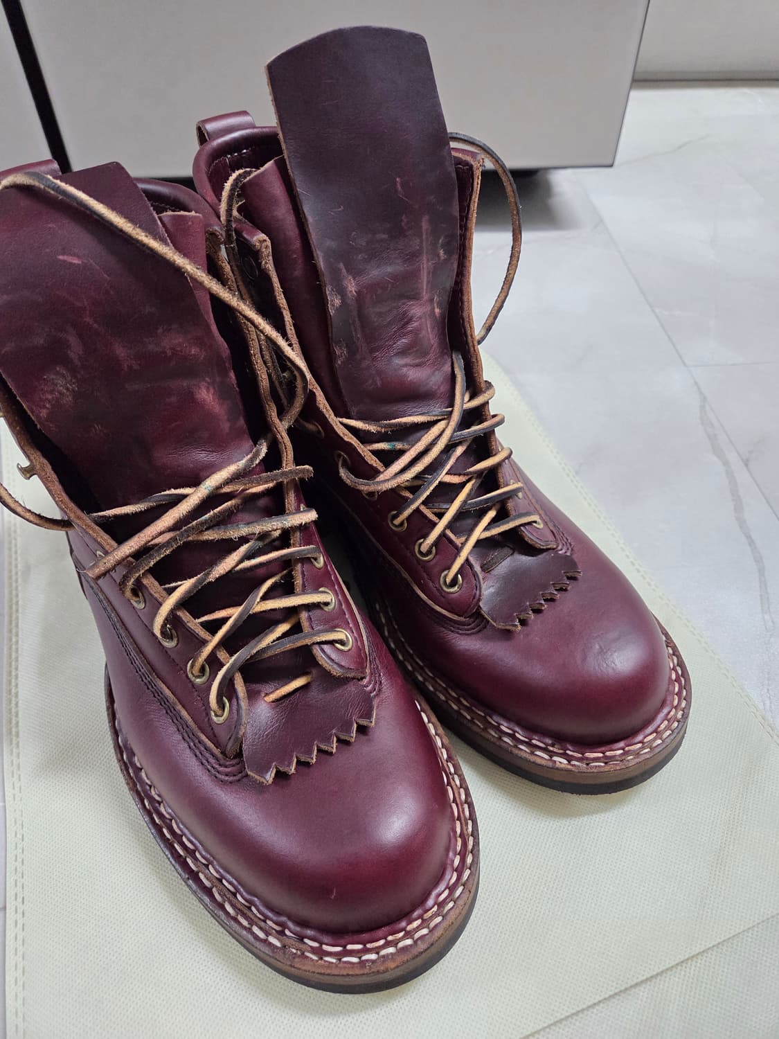 화이츠부츠 스모크점퍼 버건디 색상 9E  상품이미지1