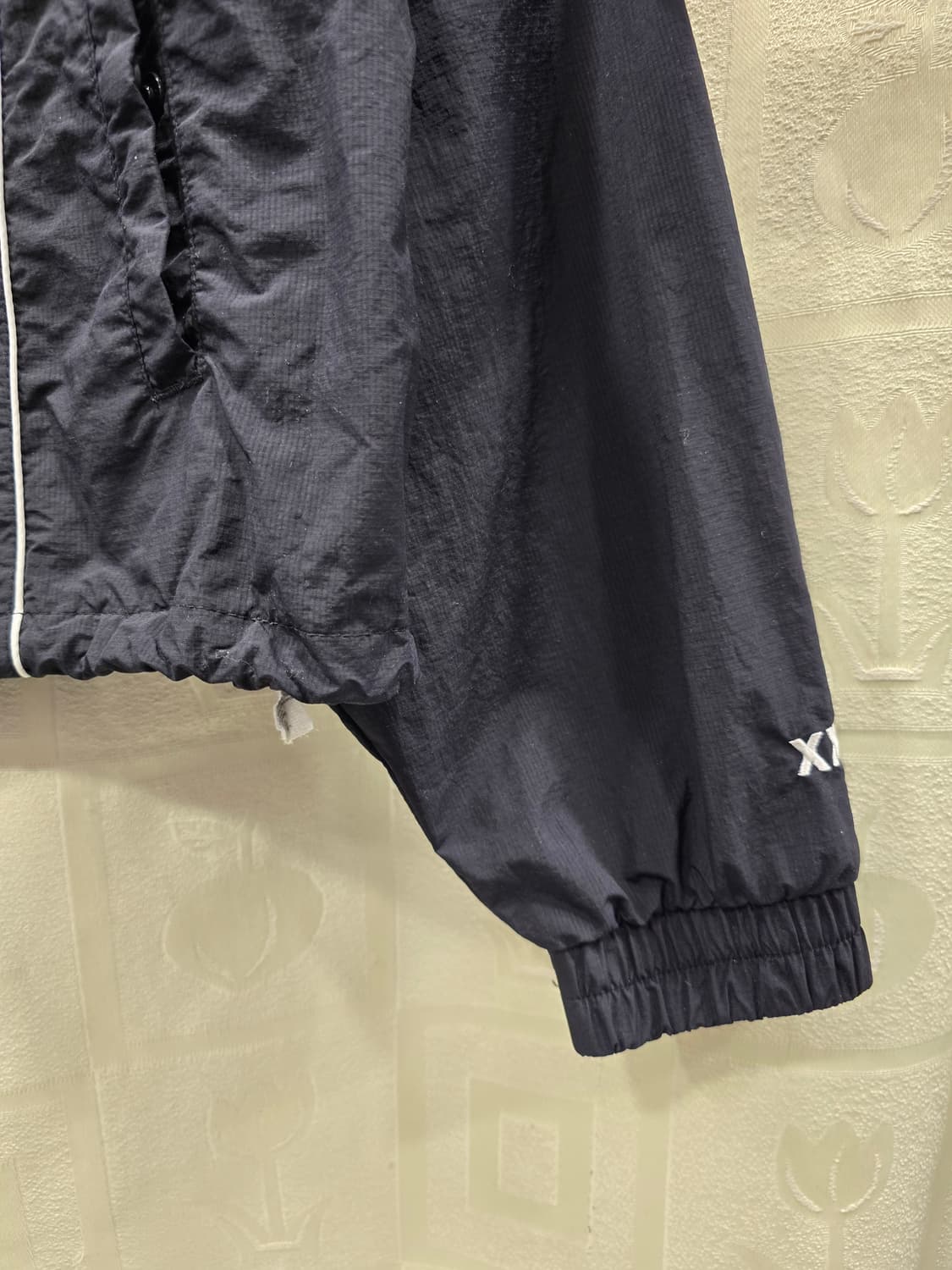 젝시믹스 우븐 파이핑 바람막이 크롭 자켓 M(66) 상품이미지4