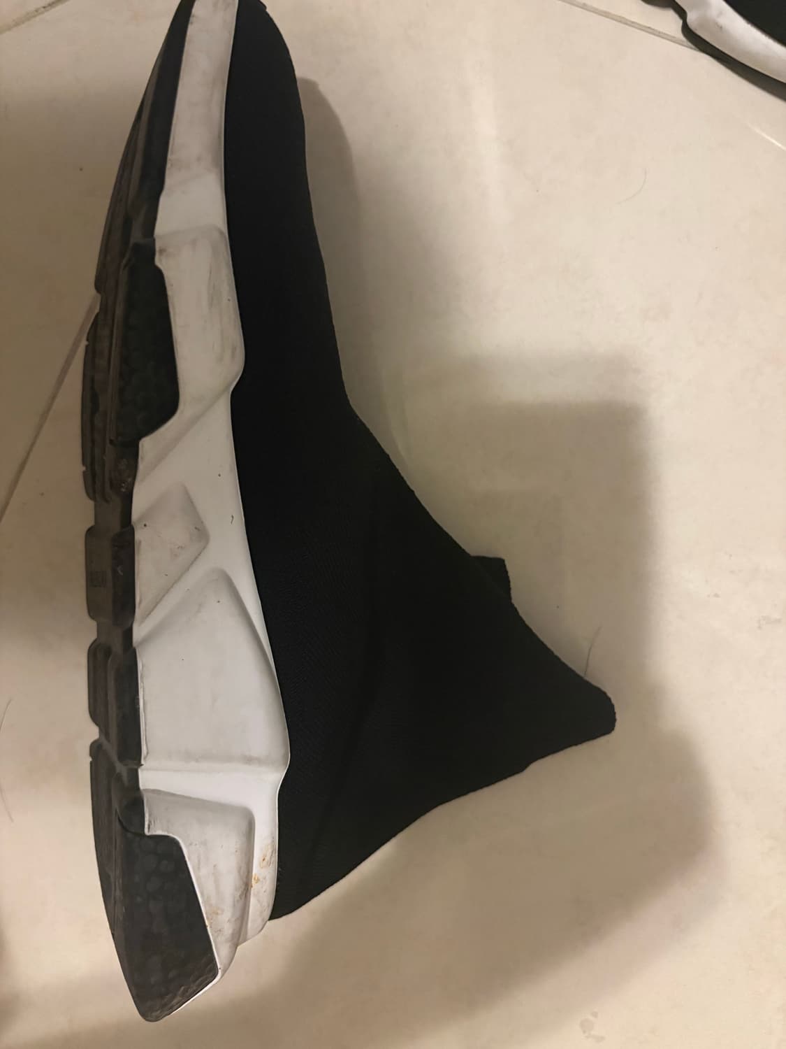 발렌시아가 스피드러너 상품이미지3