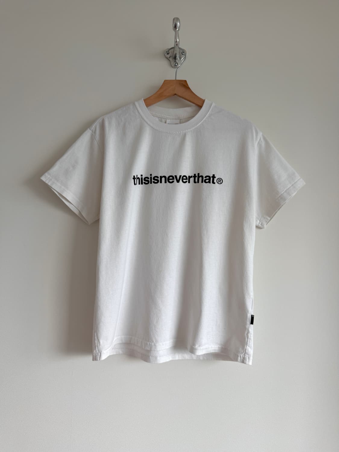 디스이즈네버댓(thisisneverthat) 반팔 티셔츠 상품이미지1