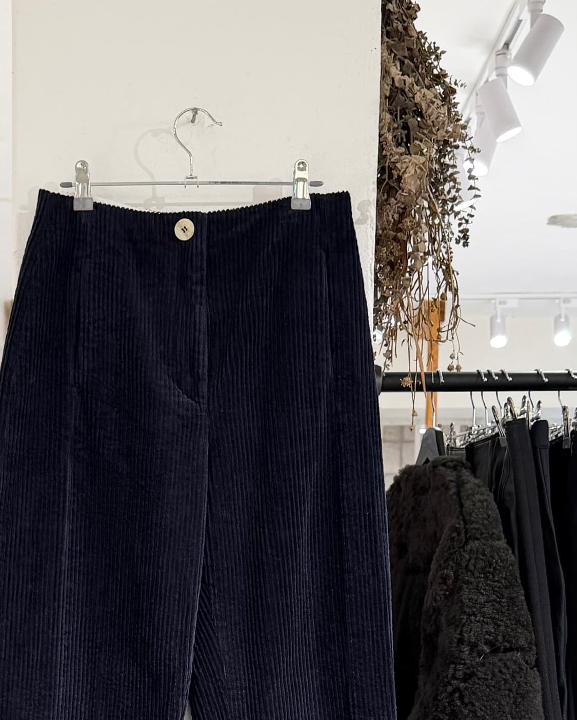 가니 네이비 오가닉코튼 코듀로이 테이퍼드 팬츠 상품이미지5
