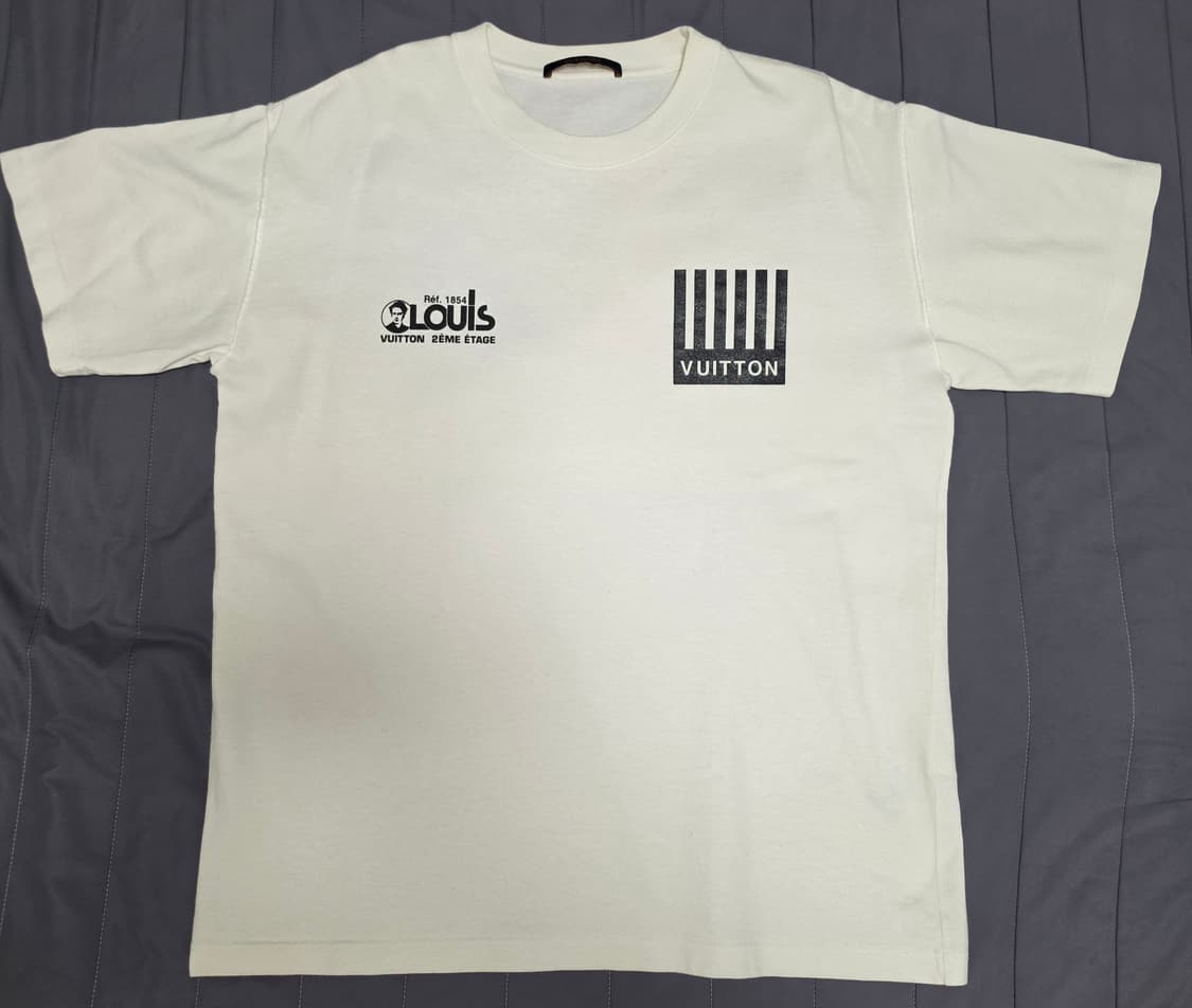 루이비통 화이트 로고 반팔 티셔츠 XL 100-105사이즈 상품이미지1