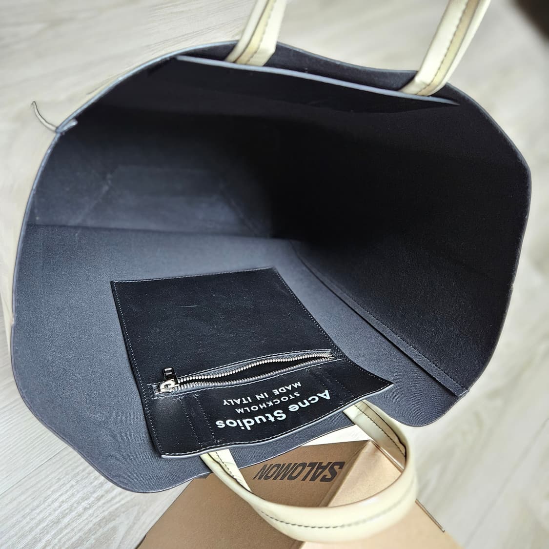 17FW 아크네스튜디오 베이커 프린트 PVC 토트백 상품이미지5