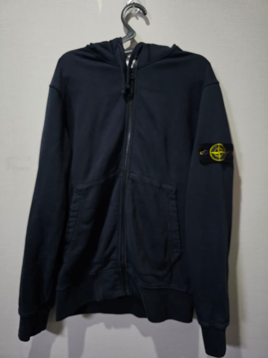 정품 스톤아일랜드 20SS 와펜 후드집업 95 / M 상품이미지1