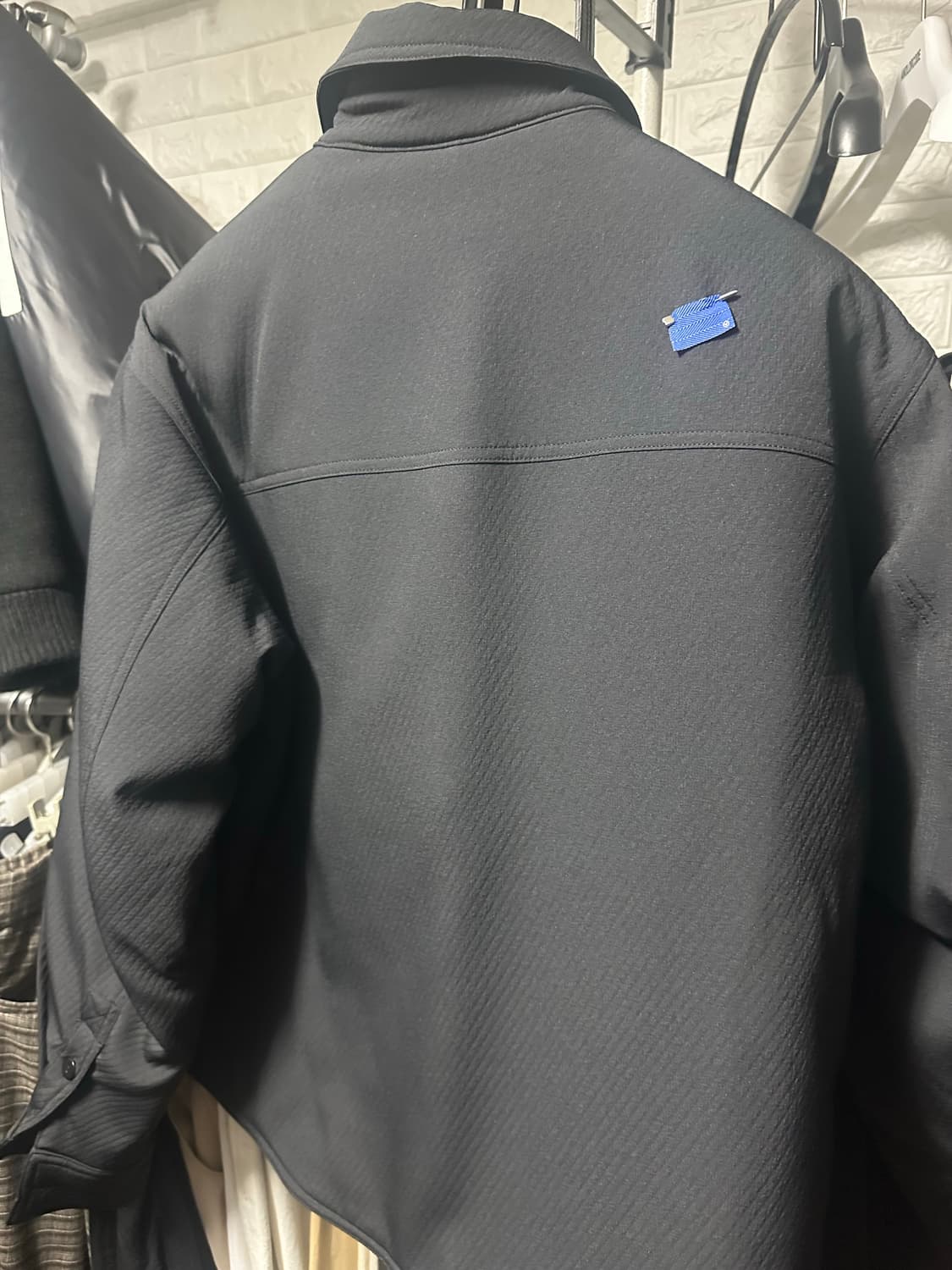 아더에러 패디드 셔츠 M 상품이미지3