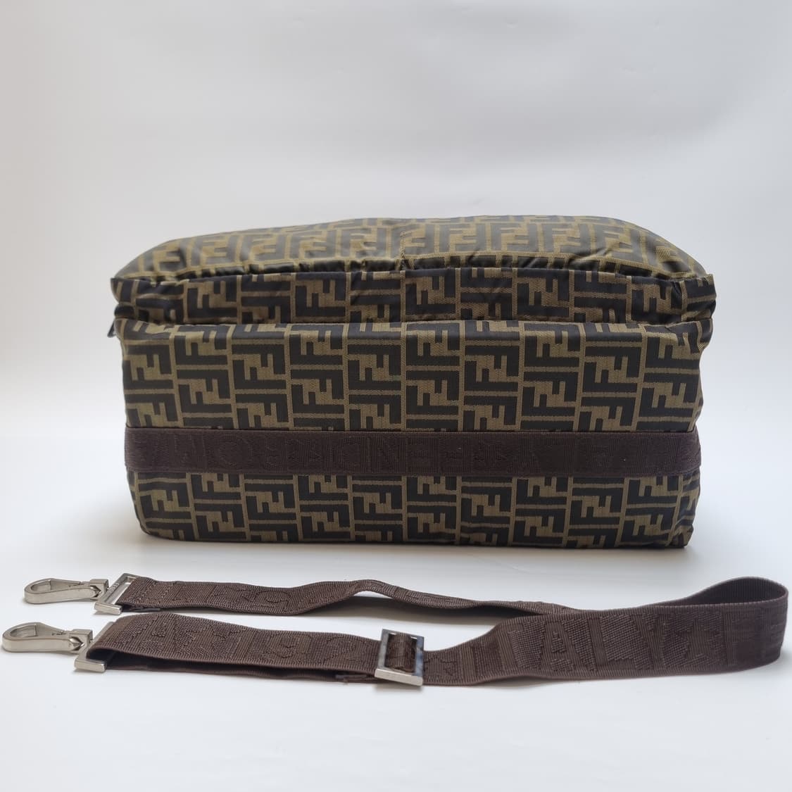 펜디 주카 2WAY 보스턴백 남여공용 (상급, 골프백, 여행가방) 상품이미지7