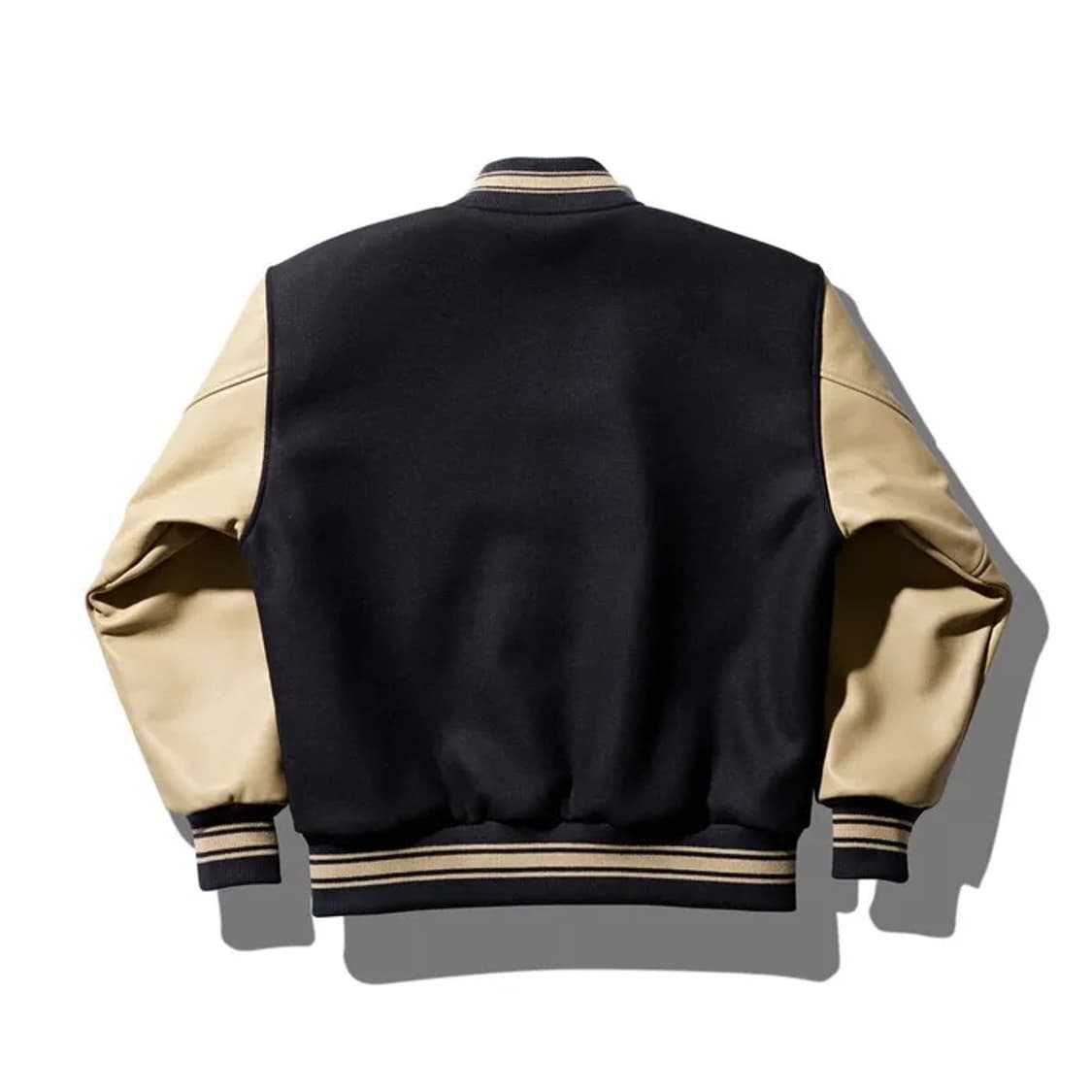 듀테로 바시티 자켓 L 사이즈 판매합니다😎 상품이미지4