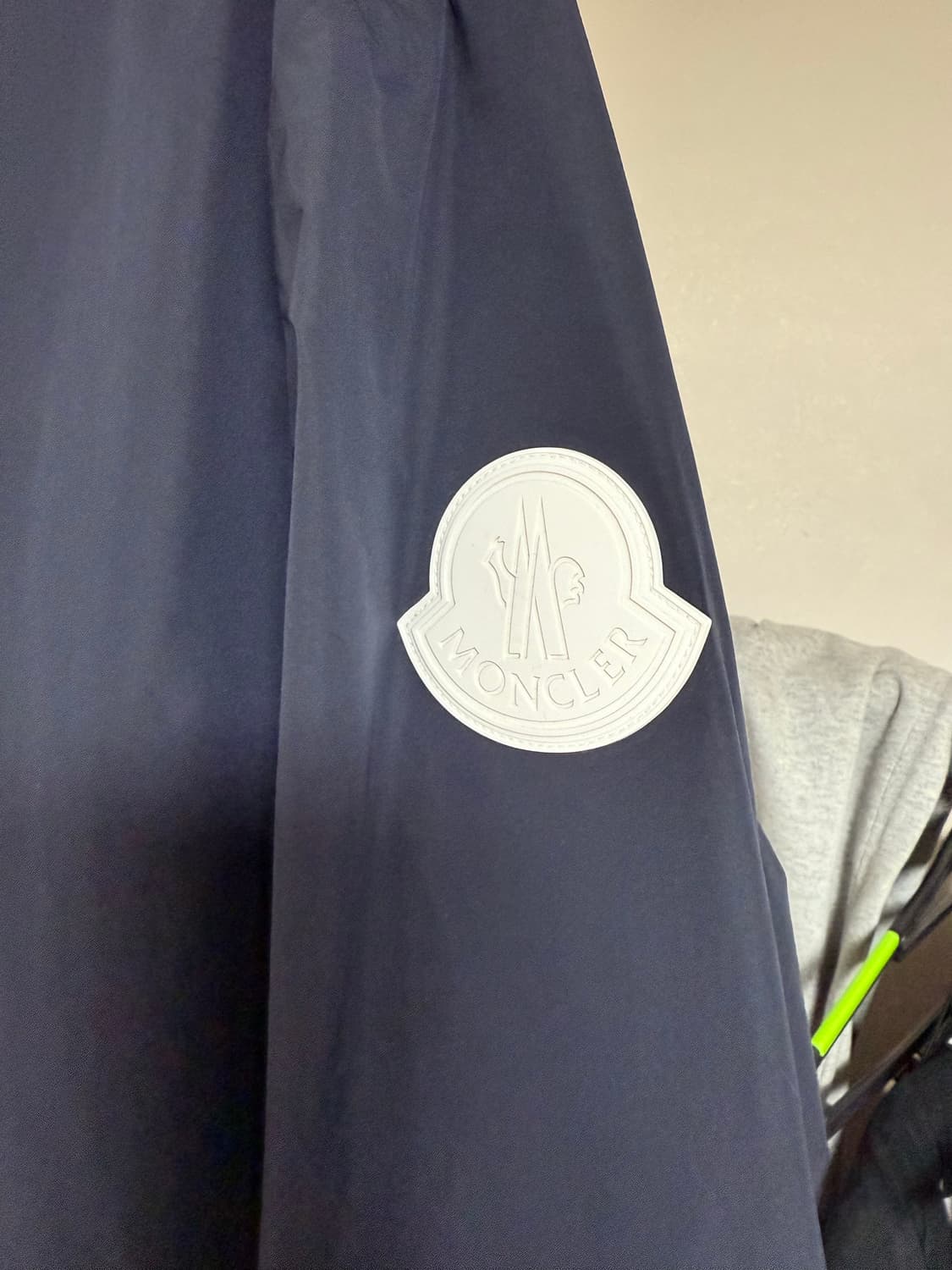 몽클레어카를레스바람막이1사이즈 상품이미지3