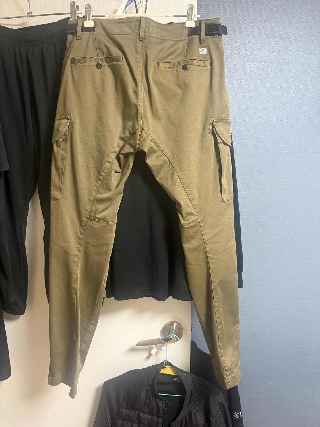 CP컴퍼니 렌즈 카고 팬츠 검정,카키 46사이즈 상품이미지6