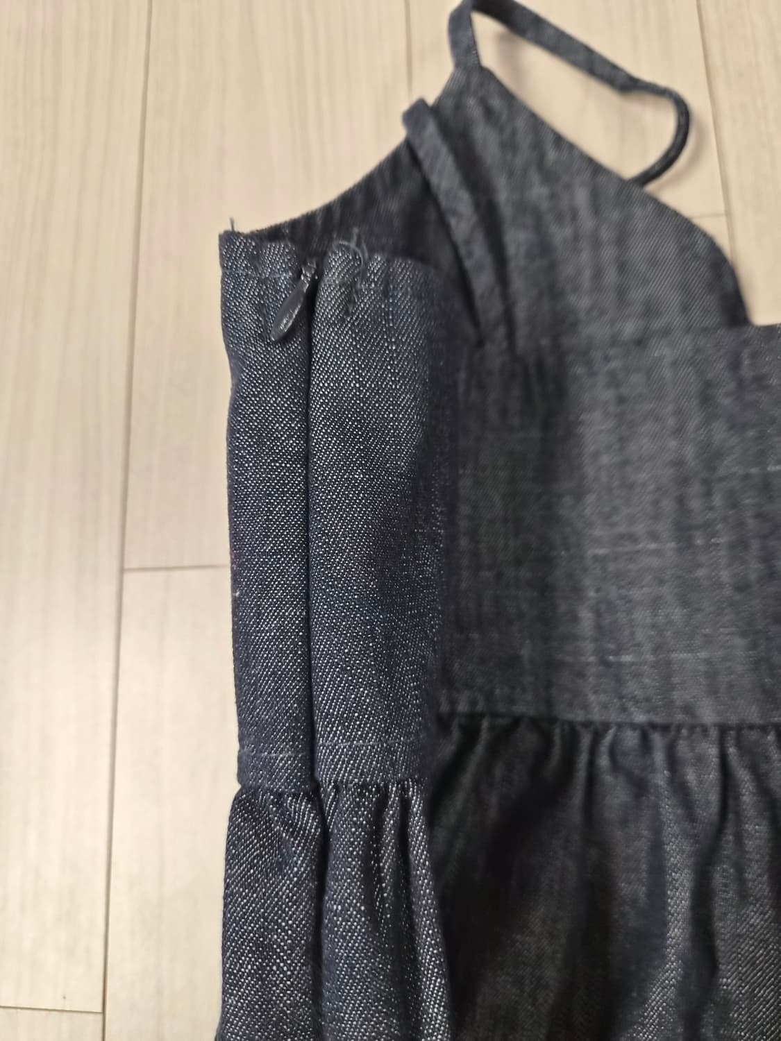 사계절 활용 만점! 진청 데님 셔링 뷔스티에 상품이미지4