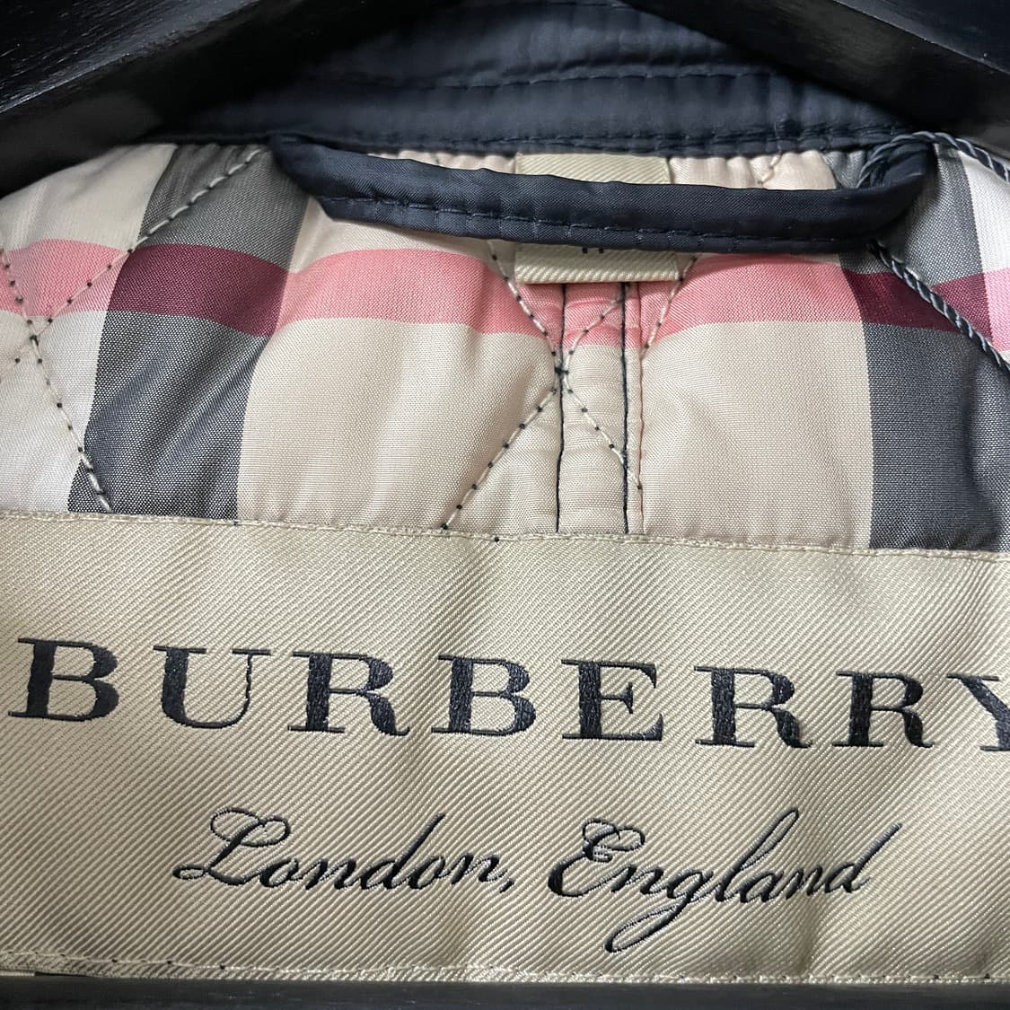 버버리 퀄팅 코트 블랙 XS(W) 상품이미지7