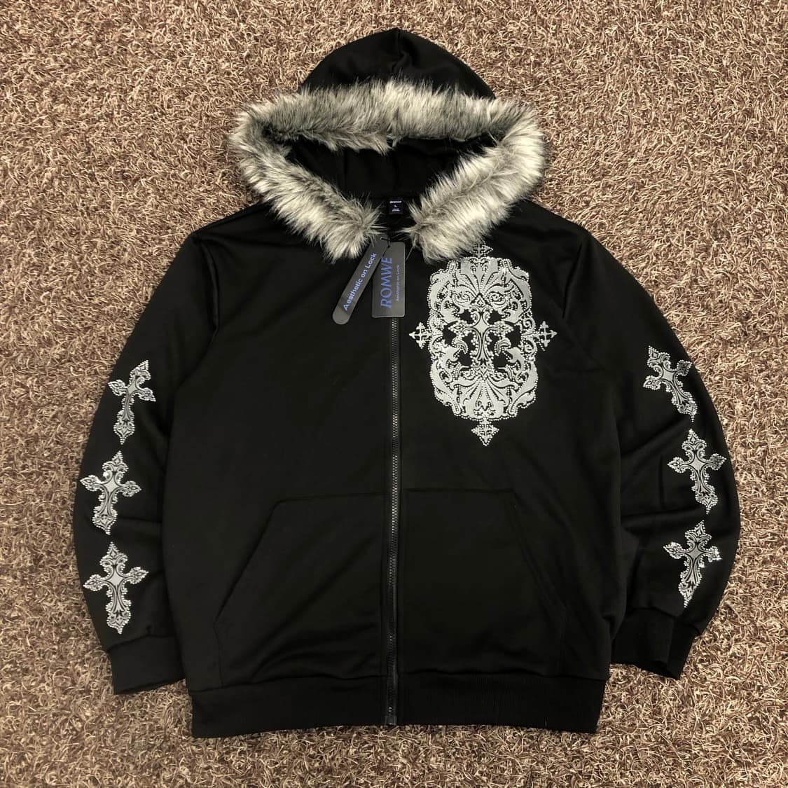 롬위 블랙 퍼 후드 크로스 집업 새상품 상품이미지1